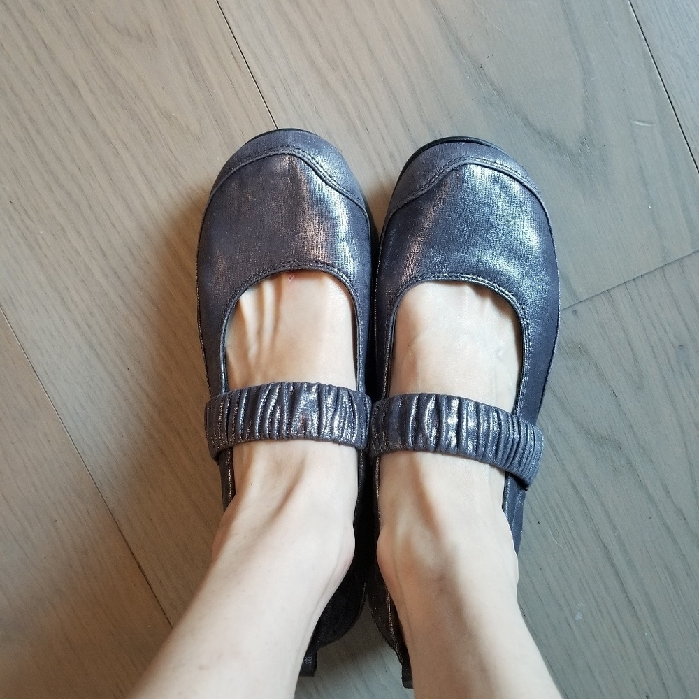 Dansko silver Mary Jane